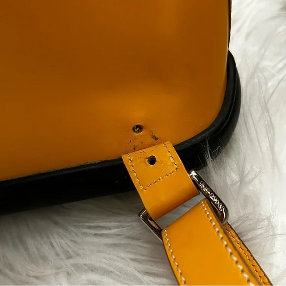 Vintage Dooney & Bourke Yellow Leather Parasole Backpack - Picture 9 of 10